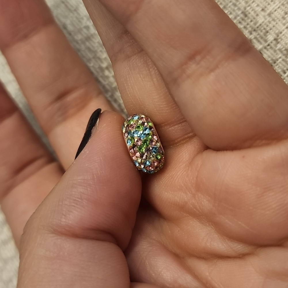 Individuality Crystal Bead